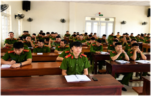 Phòng Tổ chức cán bộ: Khai giảng lớp bồi dưỡng kiến thức quốc phòng và an ninh cho cán bộ, chiến sĩ thuộc đối tượng 4